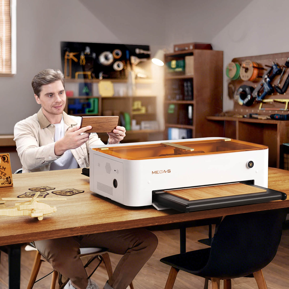 Monport MegaS – Mise à niveau de la série Mega : graveuse et découpeuse laser CO₂ 70 W avec précision intelligente